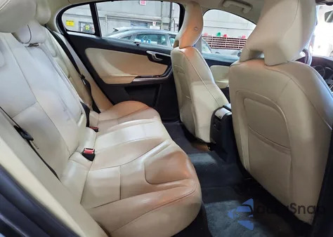 2018 Volvo S60 Inscription from USA, damaged, VIN LYV402TK3JB174076